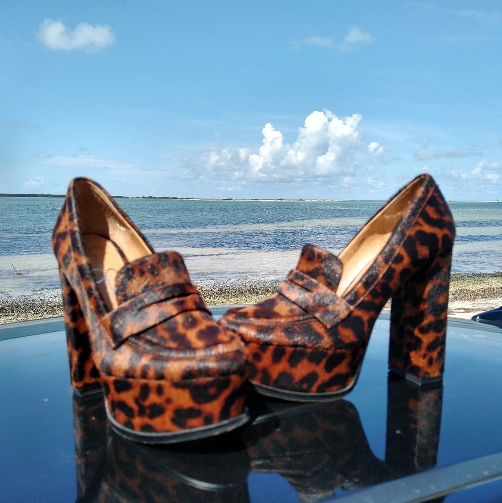 Jessica Simpson 2019 fall sample